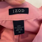 IZOD Womens size 14 pink pleated shorts side and back pockets belt loops EUC Photo 2