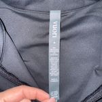 Vuori  Women's Studio Half Zip in black size M Photo 2