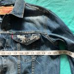 Levi's Levi’s Blue Denim Trucker Acid Wash Jacket‎ Button Up distressed Sz Medium Photo 6