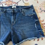 Kenzie Jeans Vintage Luxe The Short Medium/Dark Wash Stretchy Size 12 Blue Photo 2