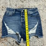 Good American  Bombshell Jean shorts size 4/27 Photo 4