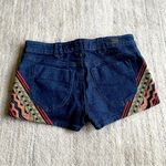 BDG Urban Outfitters Shorts Aztec Tribal Embroidered Denim Women's Sz 27 Photo 2
