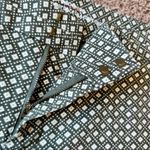 Gap  3in City Khaki Short, Olive Green Floral Print Photo 1