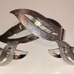 Sarah Coventry Vintage Silver Tone Clip On Earrings & Brooch Shoulder Pin Set Photo 1