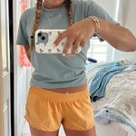 Lululemon  Hotty Hot 2.5" Photo 0