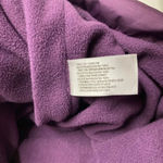 Old Navy  Puffer Vest Purple Size Medium‎ Photo 4