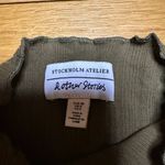 Stockholm Atelier & Other stories ribbed mock neck top green size 6 Photo 1