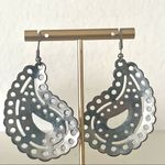 Silver tone paisley statement earrings Photo 7