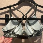 Kindly 32B Palm Leaf Underwire TShirt Bra Green Size undefined Photo 6