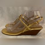 Tory Burch Women’s Emmy Demi Wedge Gold Thong Sandals Metallic Leather 1138206 Photo 4