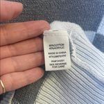 moon & madison Gray and White Boxy Cropped T Photo 2