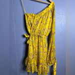 Alexis Edyta one-shoulder yellow dress in size Small Photo 3
