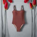 Kona Sol Brown Chain‎ Link Medium Coverage Sew In Cups One Piece Swimsuit
Size L (12-14) Photo 12