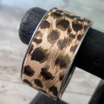 Vintage Chunky Hinged Bracelet Animal Print Photo 6