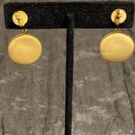 Tory Burch  gold tone mother of pearl coin drop earrings. New Photo 4