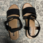 Makalu  Sandals Photo 1