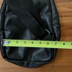 Senyunuo Black Faux Leather Sling Bag Backpack Travel Unisex Photo 4