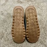 Dearfoams  Gray and Cream Women's Slippers Cozy Comfy Size M 7-8 EUC Photo 2