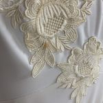 Vintage Lace Wedding Dress and Veil Photo 9