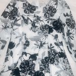 Everly Black and White Floral Dress Photo 3