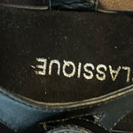 Classique Harper Black Women's Size 8
Stretch Upper 11/4" Heel Sandals New Photo 8