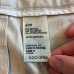 Dockers Women's Plus Size 22W Beige Metro Bermuda Shorts Photo 6