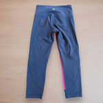 Athleta  COLORBLOCK SALUTATION CAPRI xs‎ Color: Summer Azalea/ Navy Photo 2