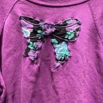 Hanes Vintage  size XL floral bow on front Photo 3