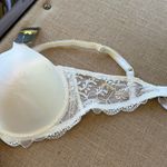 Wacoal  Cream Lace Trim Bra 36D Photo 8