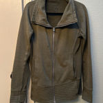 Lululemon  Athletica Olive Radiant Jacket II Size 10 Photo 0