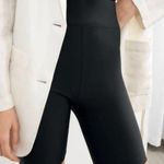 & Other Stories & Other Stories High Waist Biker Shorts Black (Size 4) athleisure workout gym Photo 0