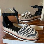 Vince Camuto Binadee Zebra Platform Espadrille Sandal Shoes Black Zip Ankle 7.5 Photo 0