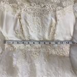 VINTAGE Lace Wedding Dress White Size undefined Photo 10