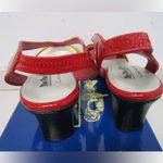 Coach And Four Reamy Red Rainbows Strappy Heel women's size 9M slingbacks in box Photo 3