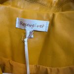 Rosevelvet dark yellow faux leather one Photo 3