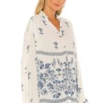 Jen's Pirate Booty Jen’s Pirate Booty Mckinley Top in Laurel Canyon White Blue Flowers Small Photo 2