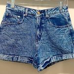 Forever 21 F21 F21 Acid Wash Stonewash Blue Denim Cuffed Jean Shorts - 28 Photo 0