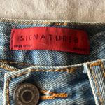 Signature 8 Jean shorts Photo 1