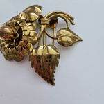 Art Deco Rhinestone Flower Three Dimensional Brass Tone Metal Fur Clip Gold Photo 2