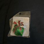 Vintage holiday gift box, brooch Photo 1