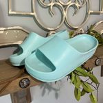 Trendy Beach Shoes Comfy Bali Platform Slides Foamy Aqua Womens 7 Sandals Blue Photo 7