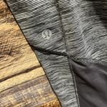 Lululemon Crop pants leggings size 8 black gray Run For Fun athletic wear Photo 12