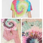 Tailgate  5 Bear oversized Tye Dye Crop Tee Photo 1