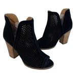 Lucky Brand * Larise Black Suede Leather Ankle Booties Womens US 10 Laser Cut Photo 0