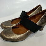 Gentle Souls Bom B•eye gold leather mary Jane style pumps size 9 Photo 0