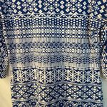 Vineyard Vines  Blue and White Patterned Dress crew neck 3/4 length sleeve  sz S Photo 1