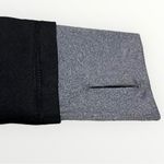 Reebok  Woman’s Fitted 3/4 Zip Hooded Top: Size M Photo 4