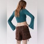 Urban Outfitters 🌻HP🌻NWOT  green Elle keyhole wrap crop top flare sleeves S Photo 5