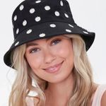 Alice + Olivia NWT  Black Daisy Bucket Hat Photo 0