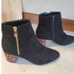 Bandolino NEW Leopard Heeled Black Boots Suede Lila 2 Ankle Shoes 8 M  Photo 2